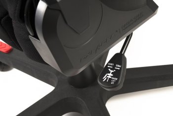 Črno-rdeč igralni stol DXRacer FORMULA OH/FD01/NR iz blaga z visokim naslonom